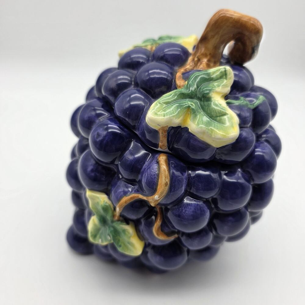 Purple Grape Cluster Ceramic Lidded Jar Cookie Candy Dish Kitchen Decor